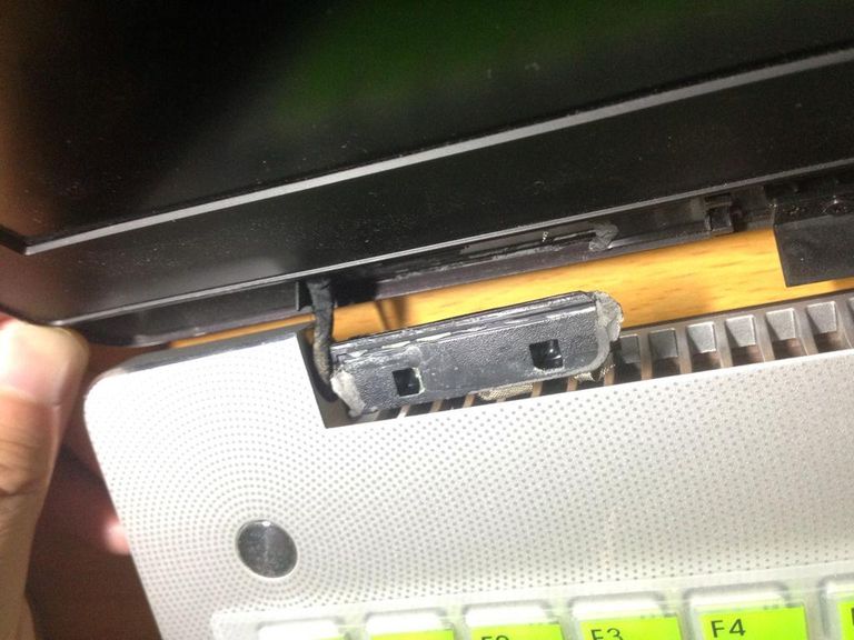 Réparation remplacement coque charnière hp envy Pavilion