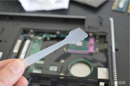 Changer la pâte thermique pc portable hp